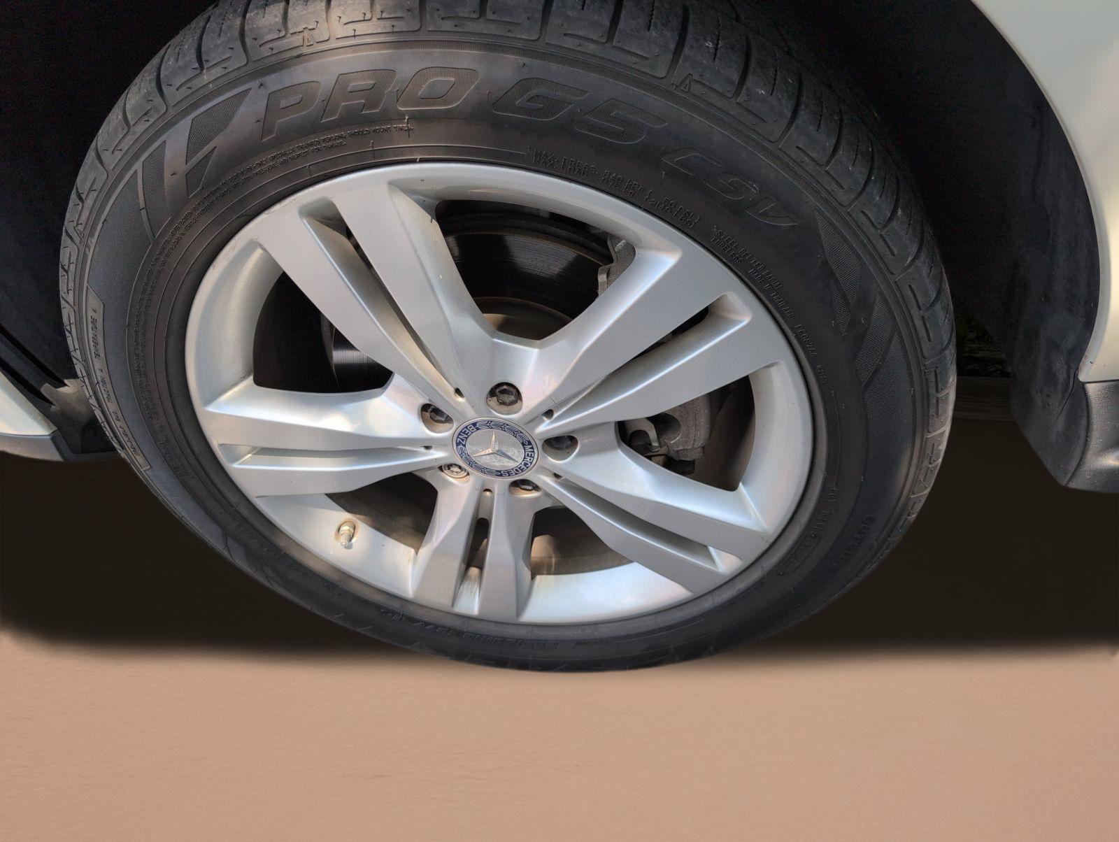 Used 2012 Mercedes-Benz ML 350 BlueTEC 4MATIC image 7