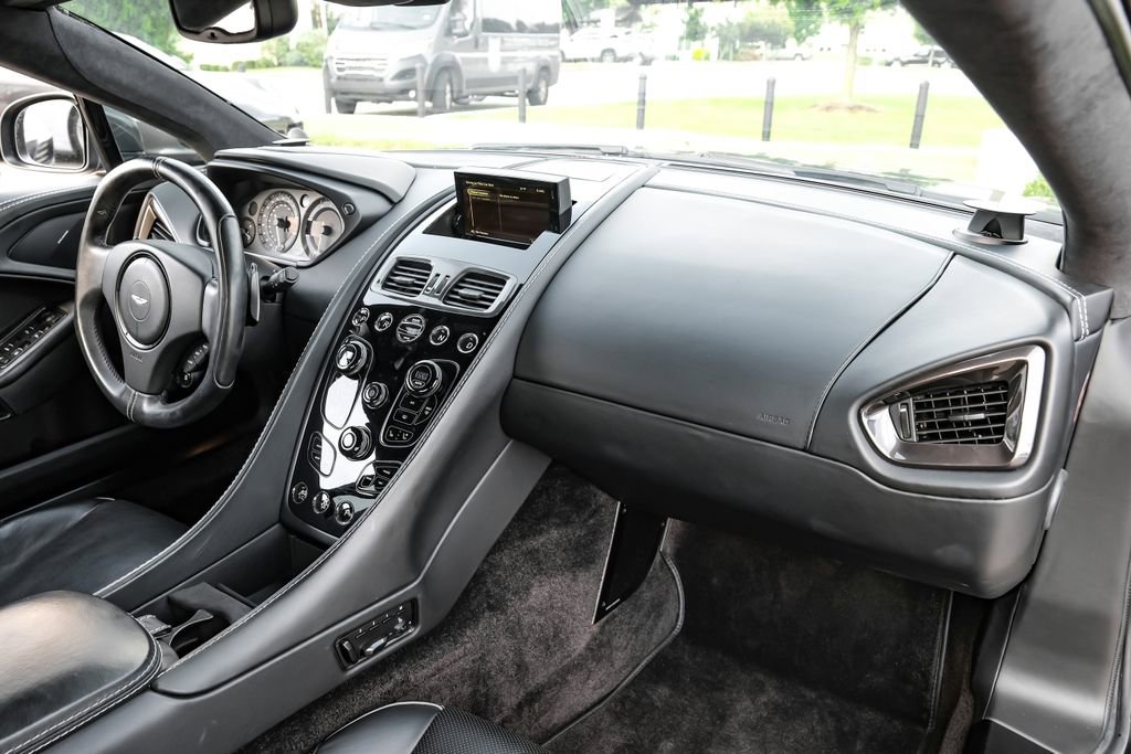 Used 2016 Aston Martin Vanquish Coupe RWD image 8