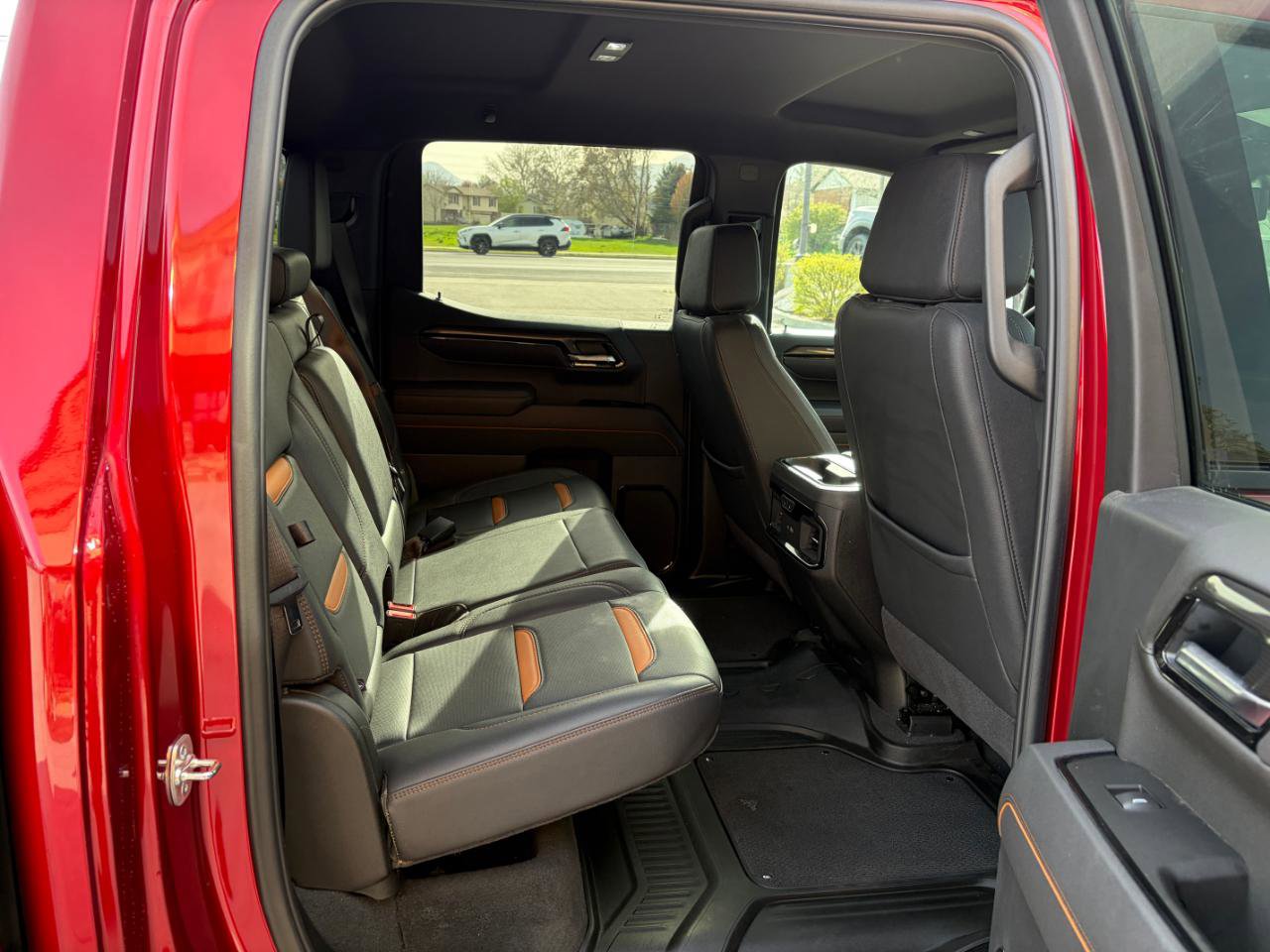 Used 2025 GMC Sierra 1500 AT4 w/ AT4 Premium Package image 6