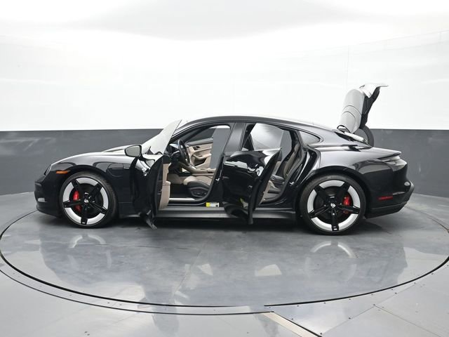 Used 2025 Porsche Taycan 4S image 31