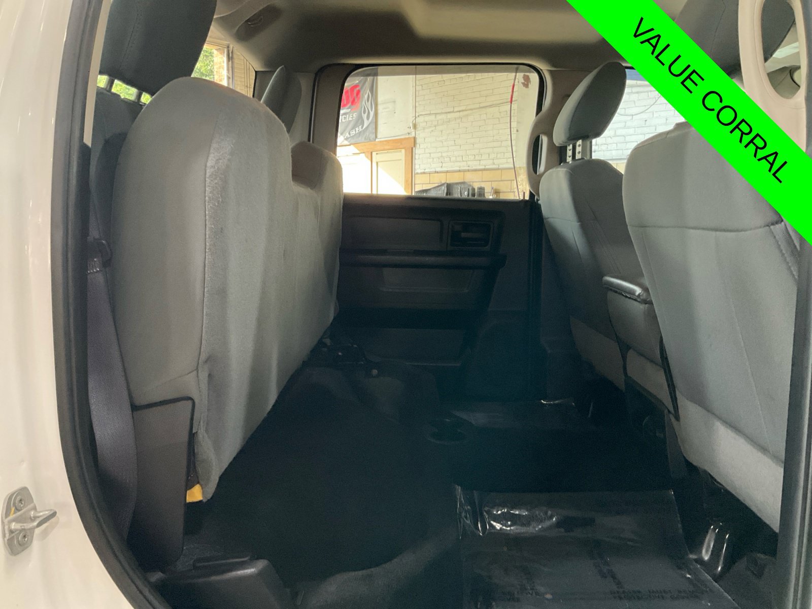 Used 2015 RAM 2500 Tradesman w/ Chrome Appearance Group AWD/4WD image 23