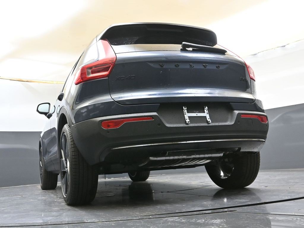 New 2026 Volvo XC40 B5 Ultra w/ Climate Package image 37