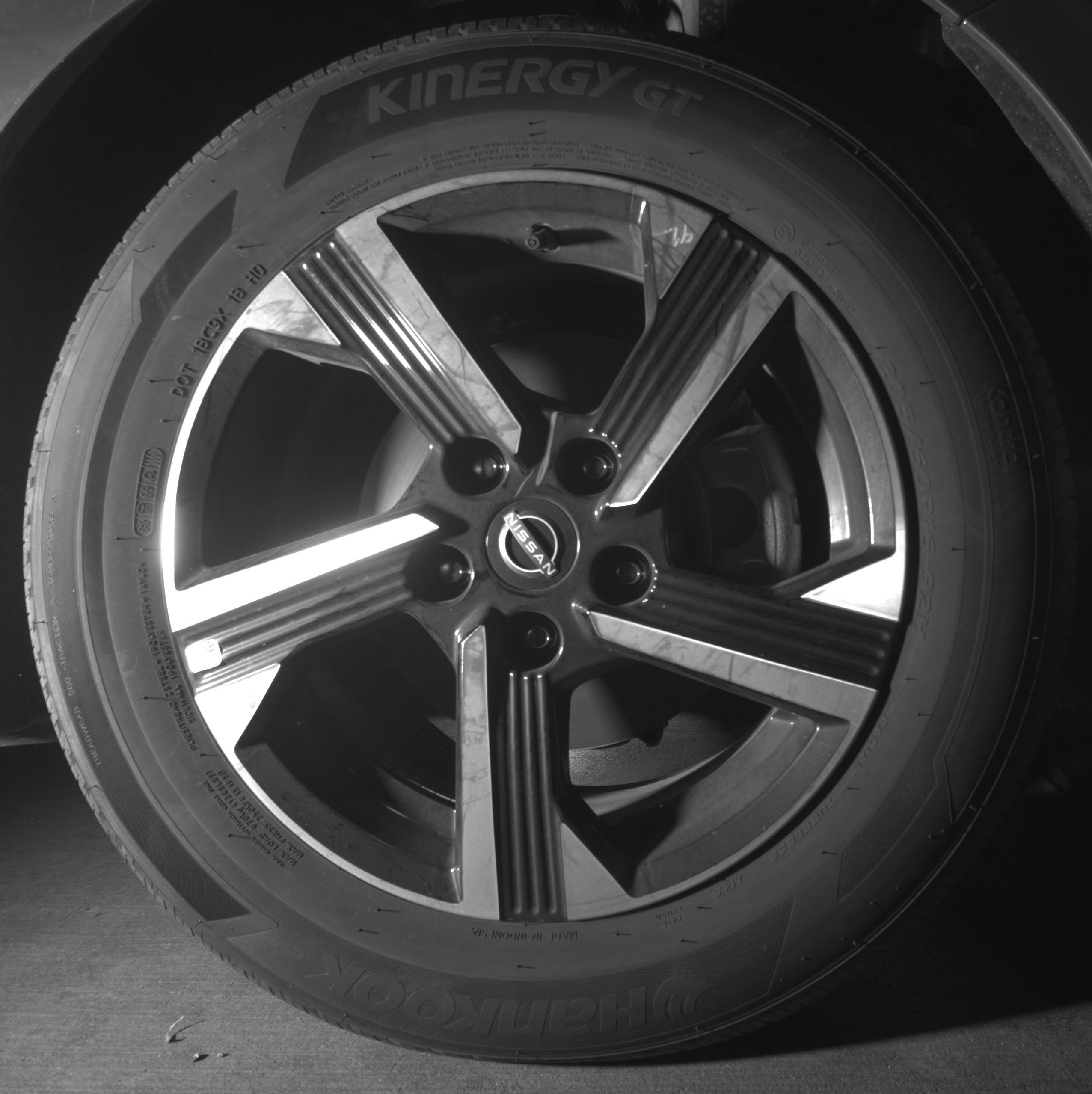 Used 2025 Nissan Sentra SV image 13