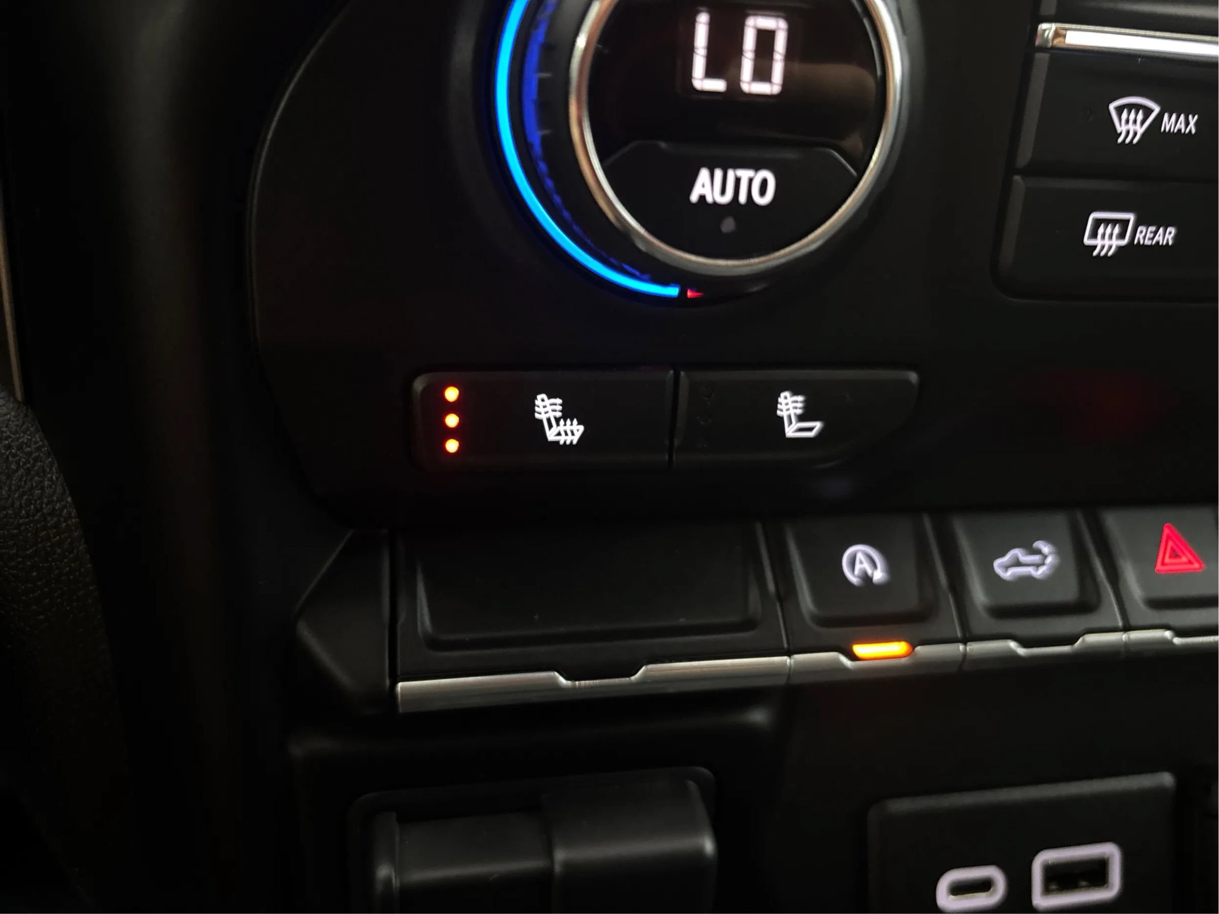 Used 2020 Chevrolet Silverado 1500 RST AWD/4WD image 42