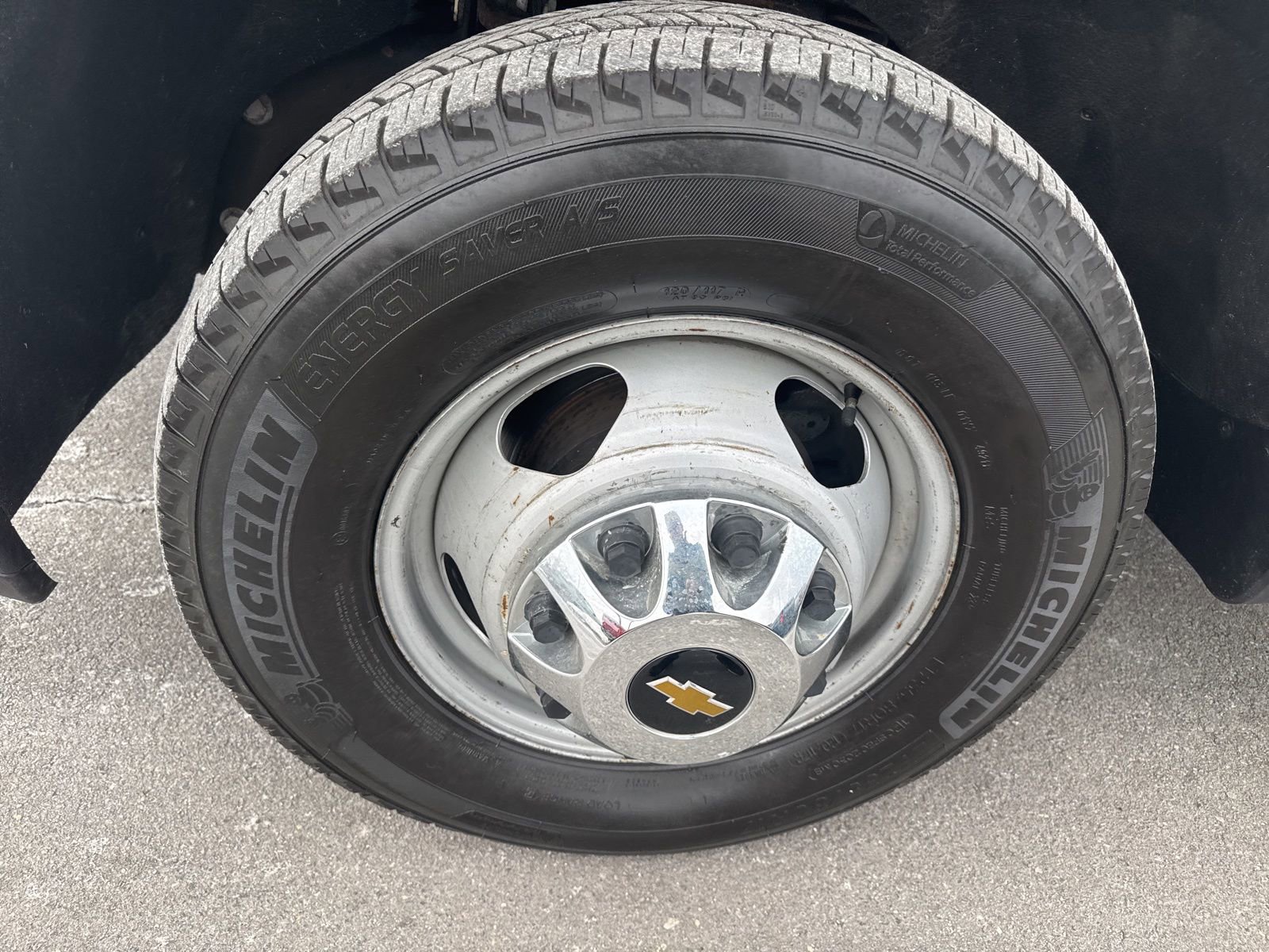 Used 2022 Chevrolet Silverado 3500 High Country w/ Safety Package II image 8