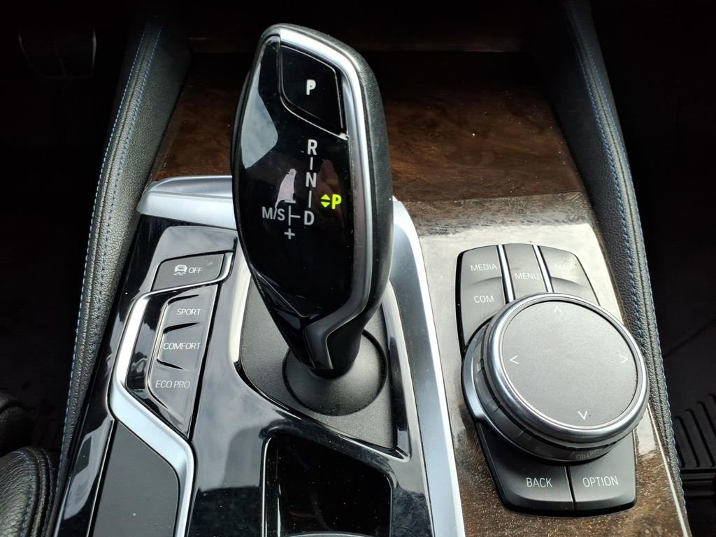 Used 2019 BMW 540i xDrive w/ M Sport Package image 18