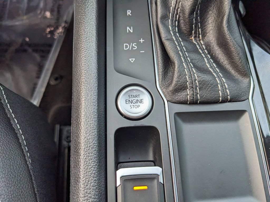 Used 2023 Volkswagen Atlas SE FWD image 25