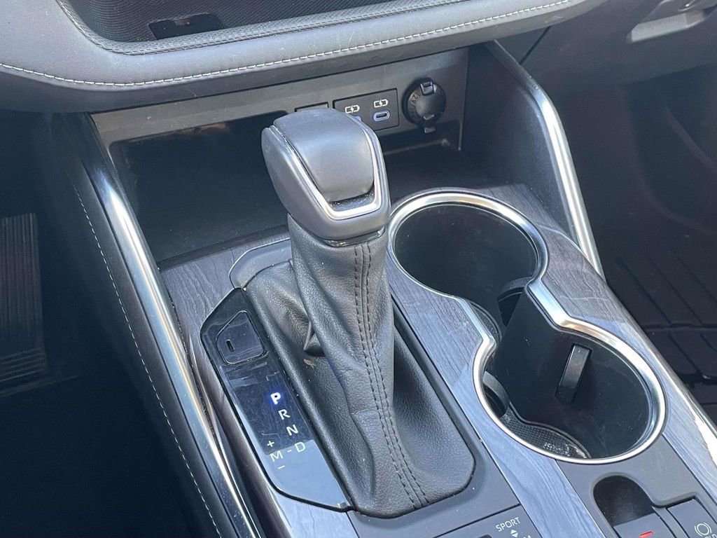 Used 2022 Toyota Highlander Platinum image 36