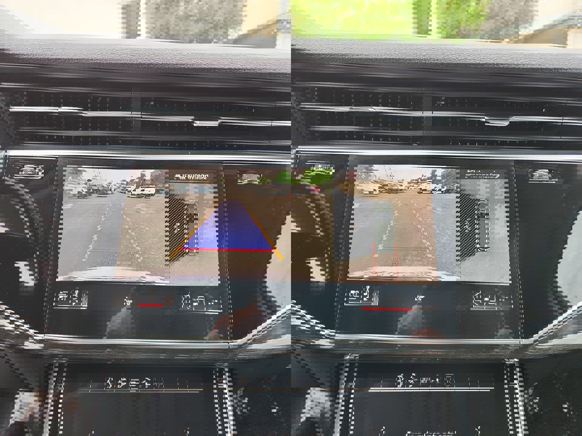 Used 2021 Audi Q7 3.0T Premium Plus image 24