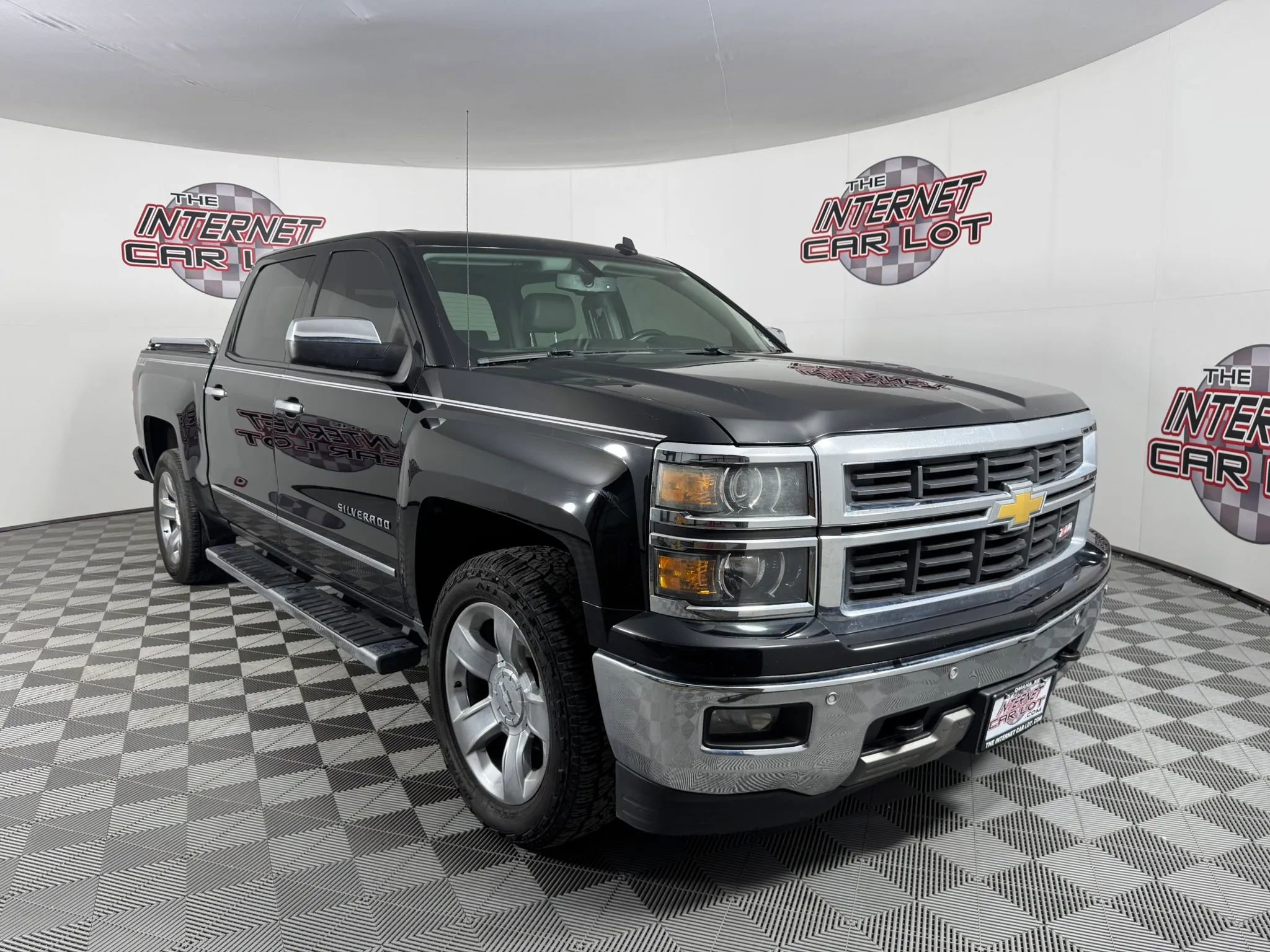 Used 2014 Chevrolet Silverado 1500 LTZ Z71 w/ LTZ Plus Package AWD/4WD image 9