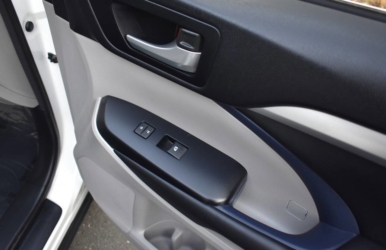 Used 2015 Toyota Highlander XLE AWD/4WD image 43