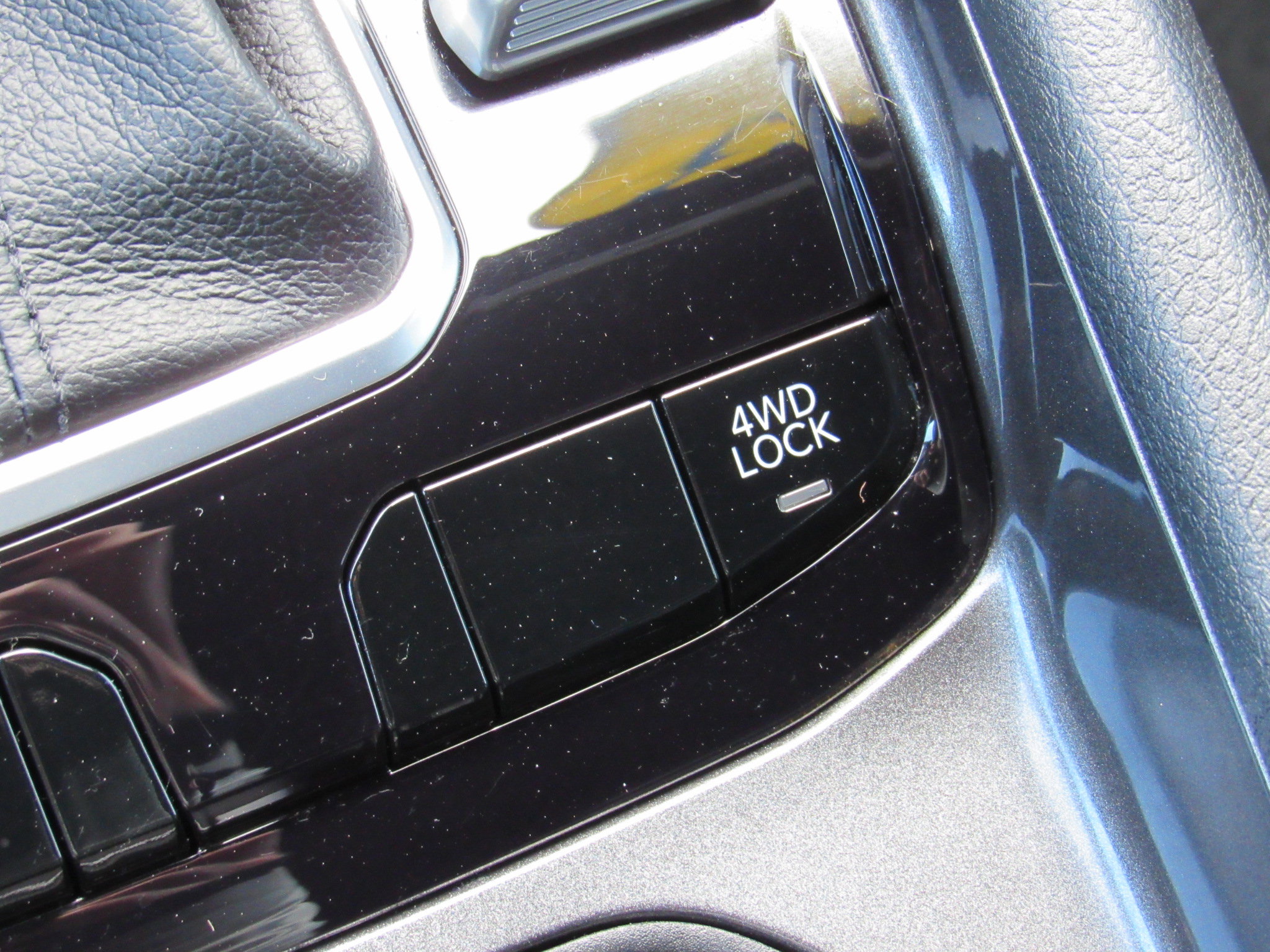 Used 2023 Jeep Compass Latitude image 31