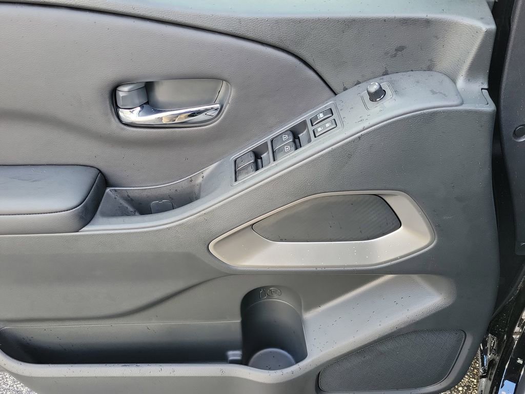 New 2026 Nissan Frontier SV image 17