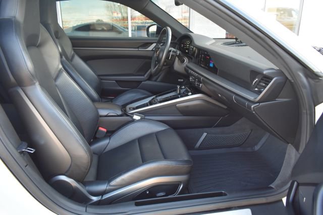Used 2021 Porsche 911 Carrera image 35