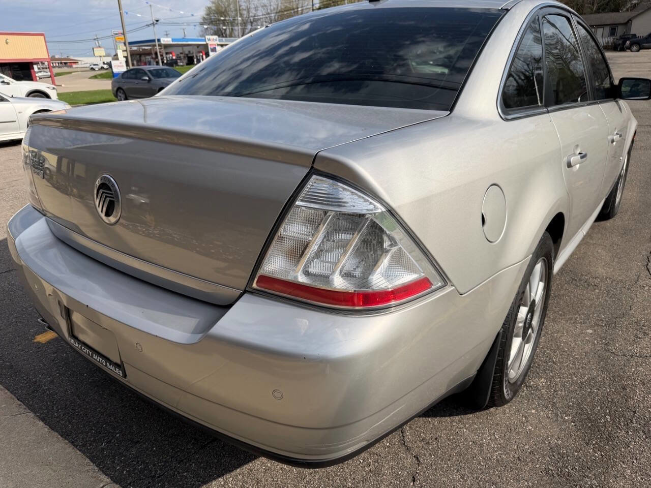 Used 2008 Mercury Sable Premier FWD image 3