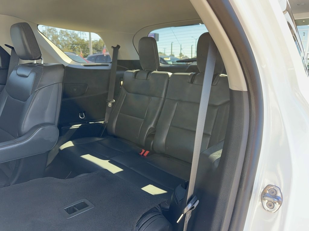 Certified 2025 Ford Explorer Active w/ Active Comfort Package image 13