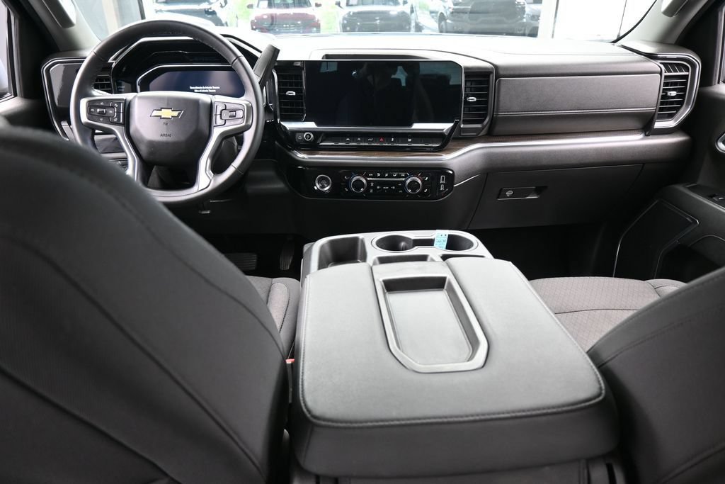 Used 2024 Chevrolet Silverado 1500 LT RWD image 37