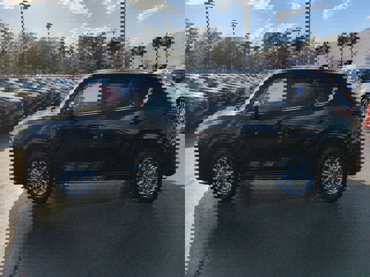 Used 2025 MAZDA CX-5 AWD 2.5 S w/ Select Package image 7