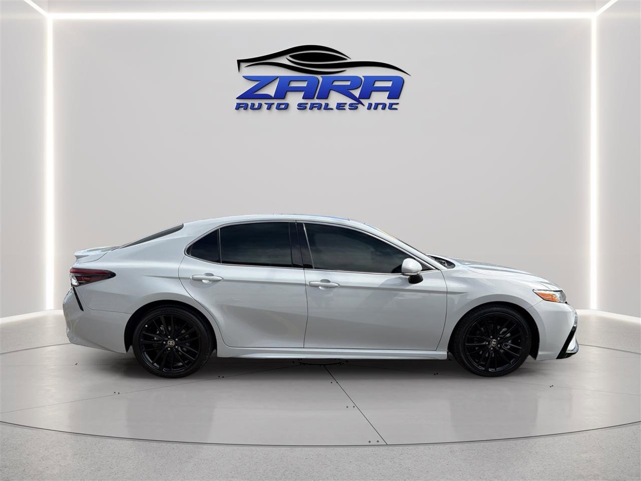 Used 2024 Toyota Camry XSE w/ Cold Weather Package AWD/4WD image 8