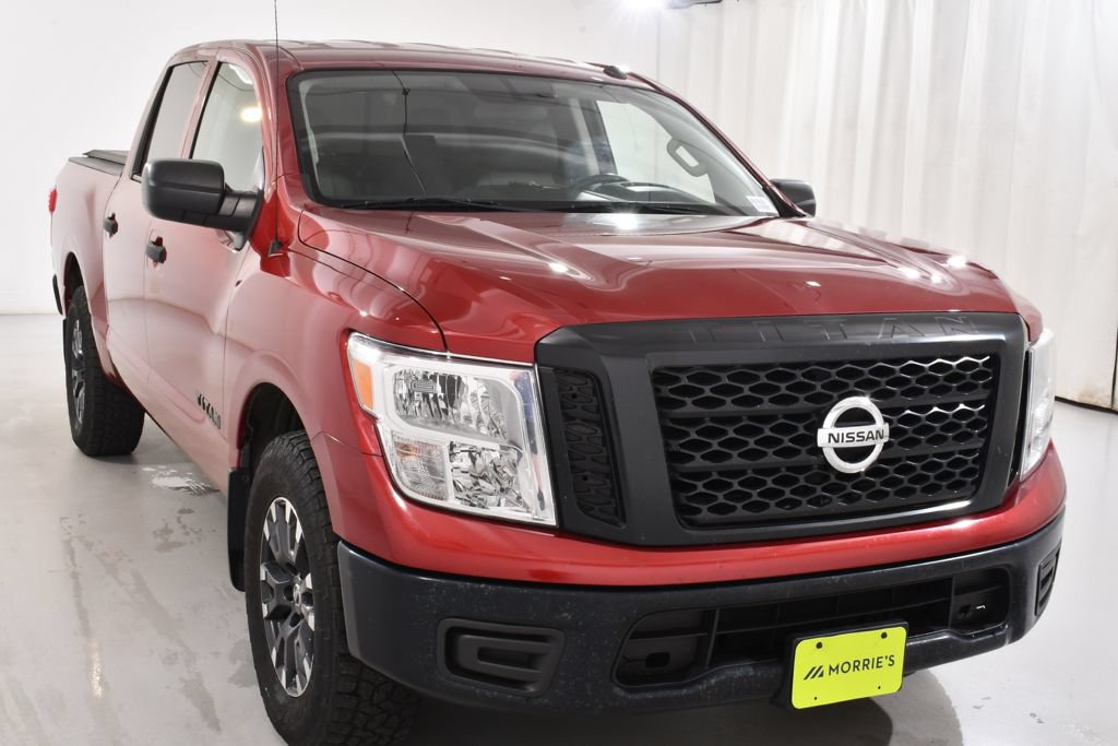 Used 2019 Nissan Titan S AWD/4WD image 4