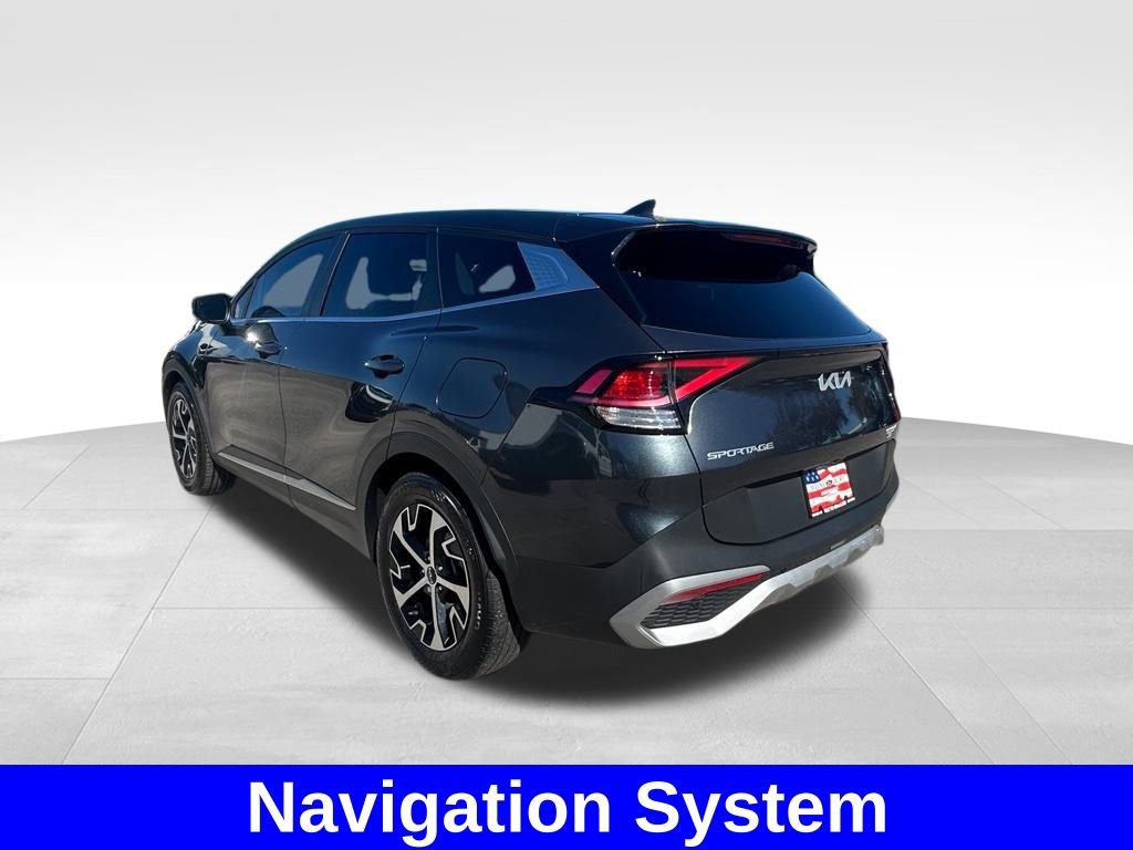 Used 2024 Kia Sportage EX image 6