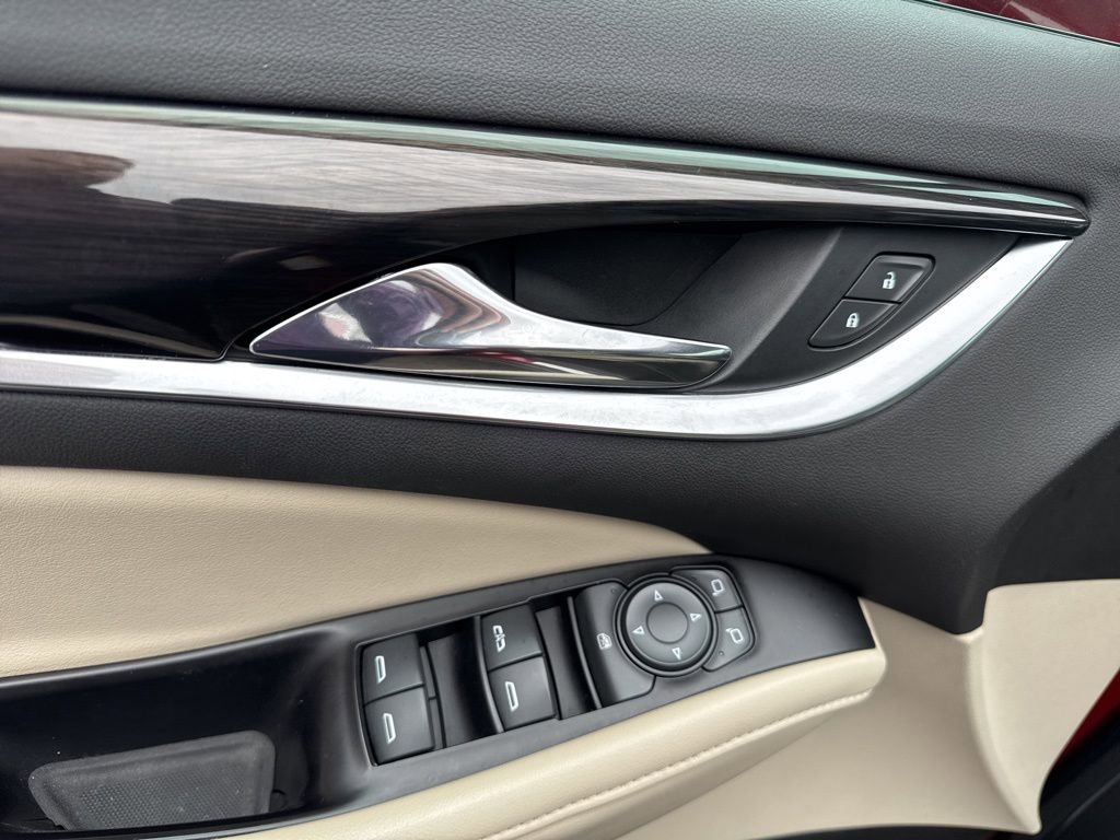 Certified 2018 Buick Enclave Essence FWD image 13