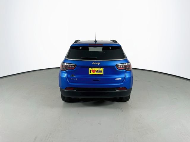 Used 2024 Jeep Compass Latitude AWD/4WD image 8