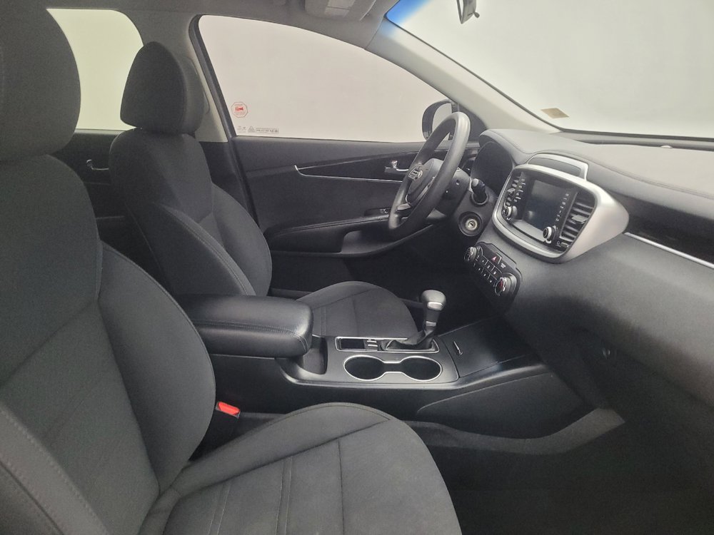 Used 2020 Kia Sorento L FWD image 21