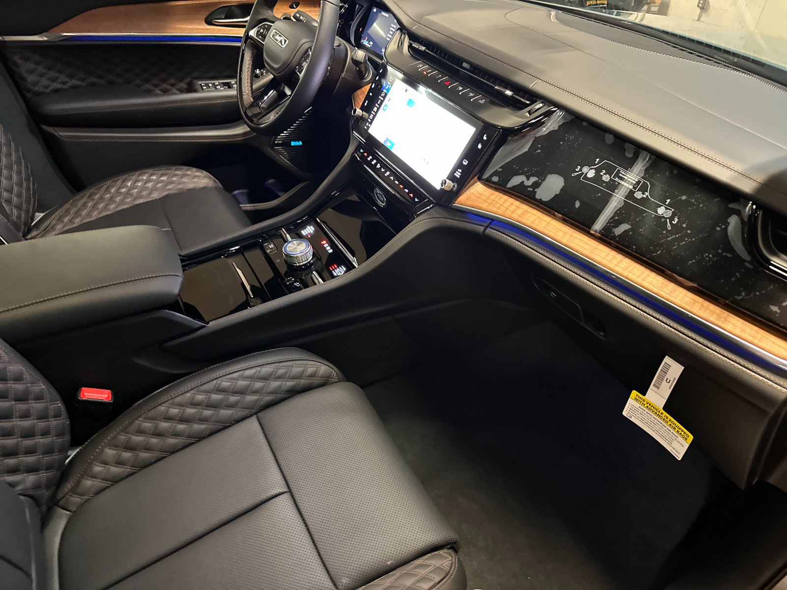 New 2026 Jeep Grand Cherokee Summit w/ MOPAR Finishing Package AWD/4WD image 15