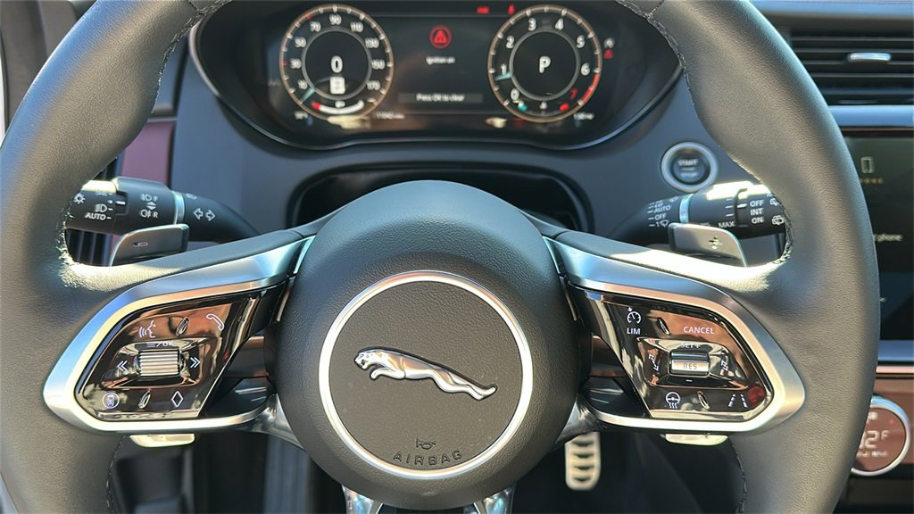 Used 2024 Jaguar E-PACE R-Dynamic SE image 10