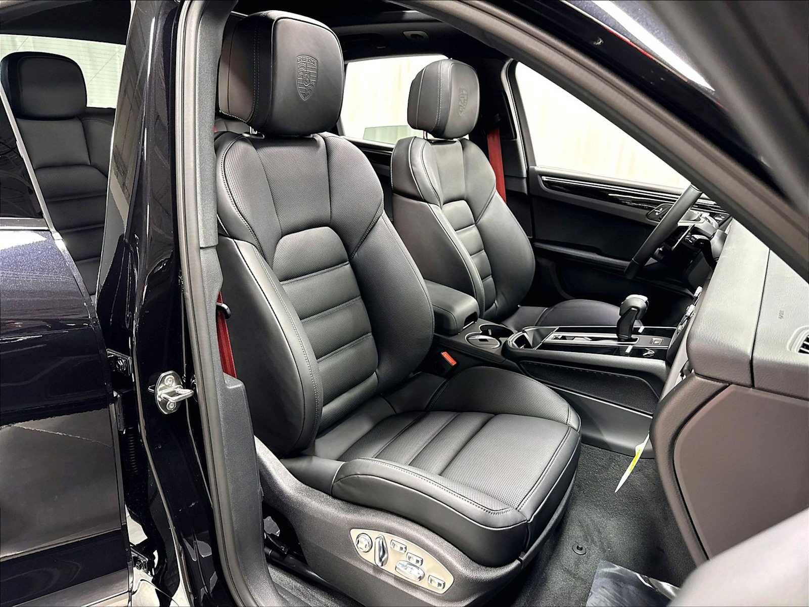 New 2026 Porsche Macan S AWD/4WD image 29