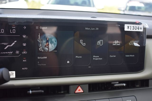 New 2027 Kia Seltos EX w/ EX Panoramic Sunroof Package FWD image 29