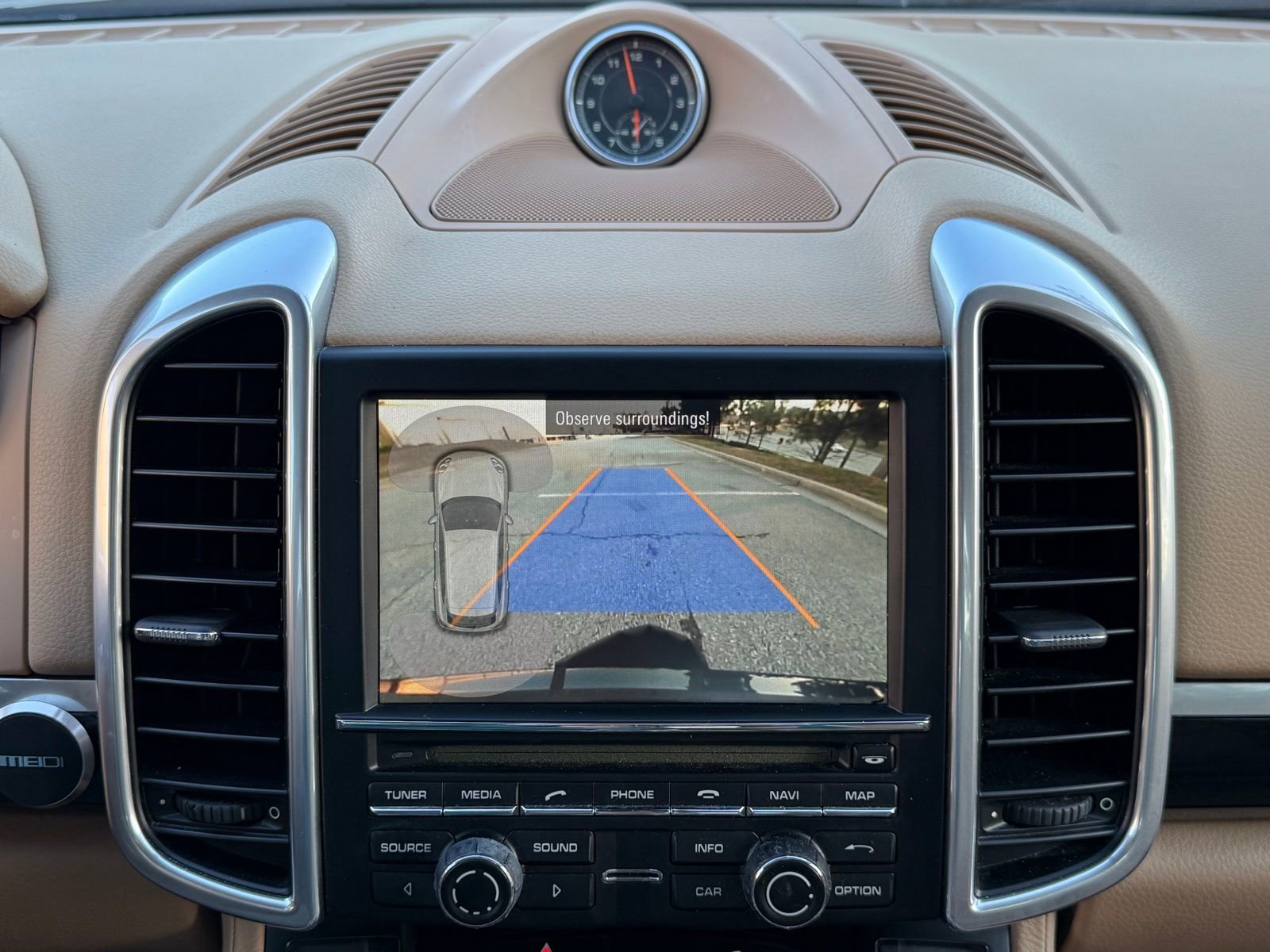 Used 2016 Porsche Cayenne image 30