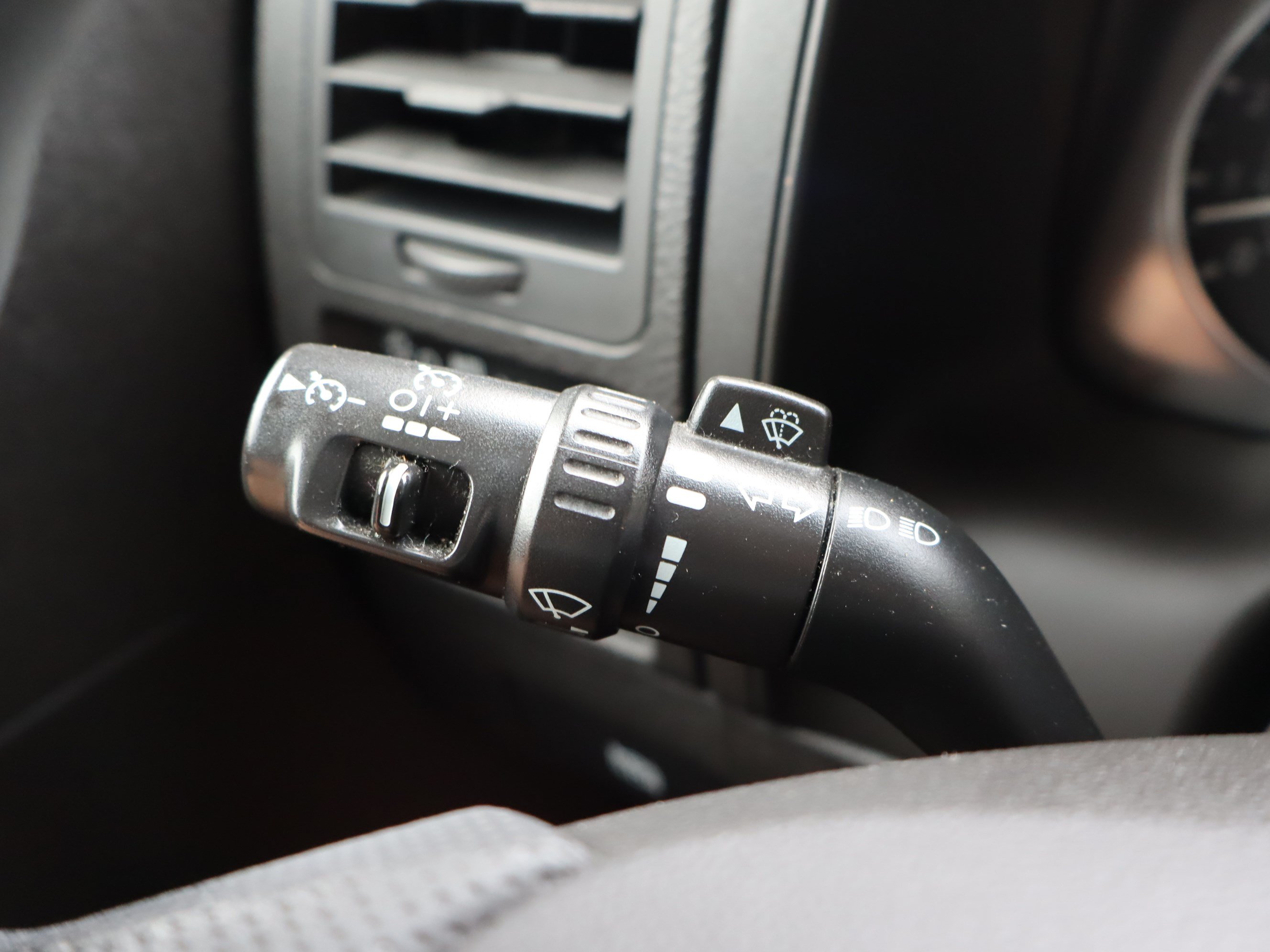Used 2007 HUMMER H3 w/ Chrome Appearance Package AWD/4WD image 22