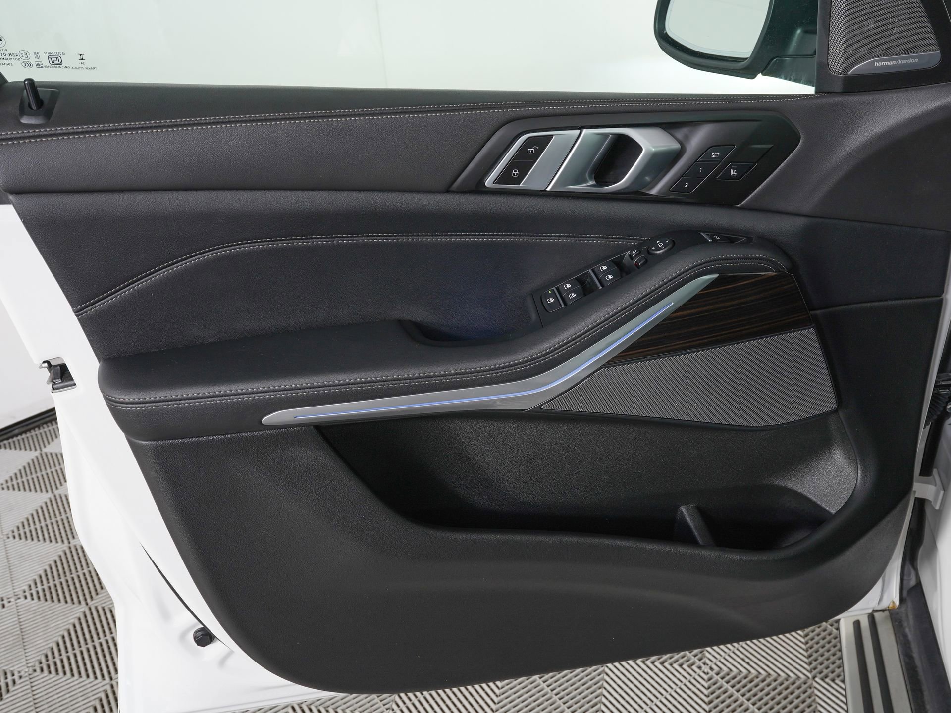 Used 2025 BMW X5 xDrive40i image 16