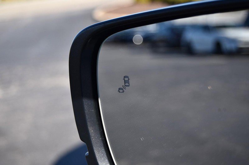 New 2025 Honda Pilot Touring image 10