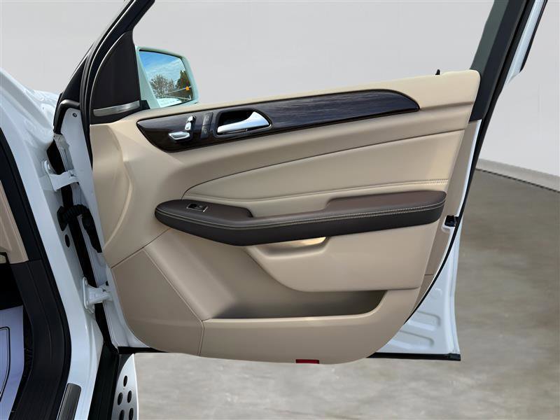 Used 2018 Mercedes-Benz GLE 350 image 32