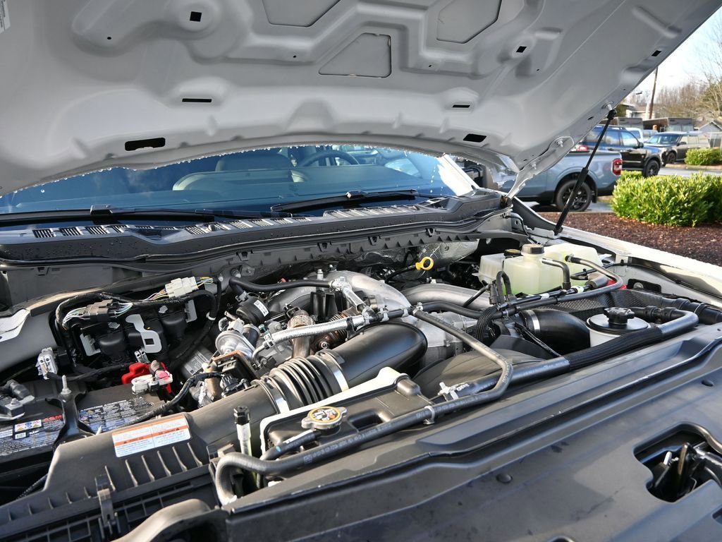 New 2026 Ford F550 4x4 Crew Cab image 10