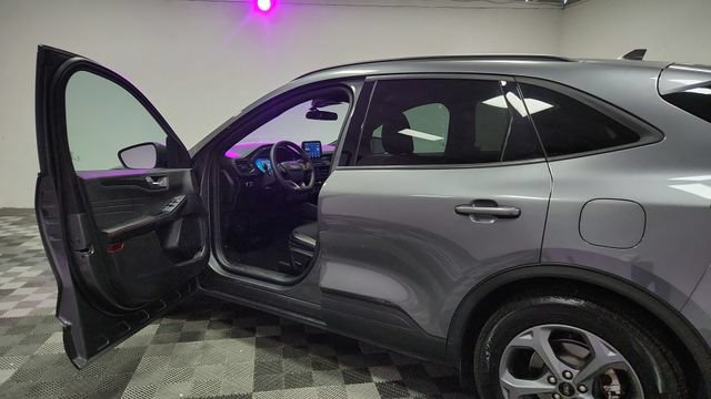 Used 2025 Ford Escape ST-Line FWD image 15