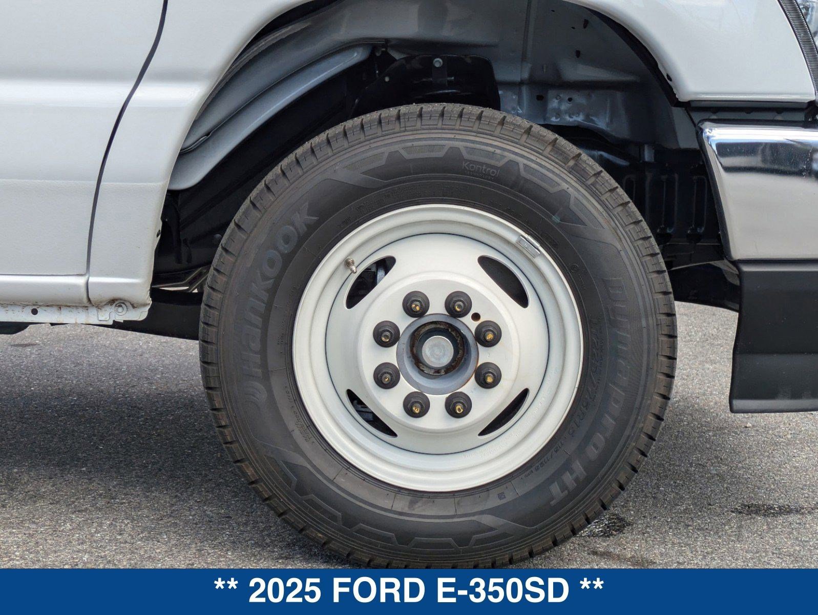 New 2025 Ford E-350 and Econoline 350 Super Duty w/ Power Equipment Group image 12