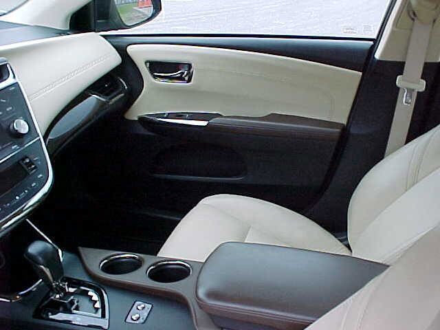 Used 2014 Toyota Avalon XLE Premium FWD image 22