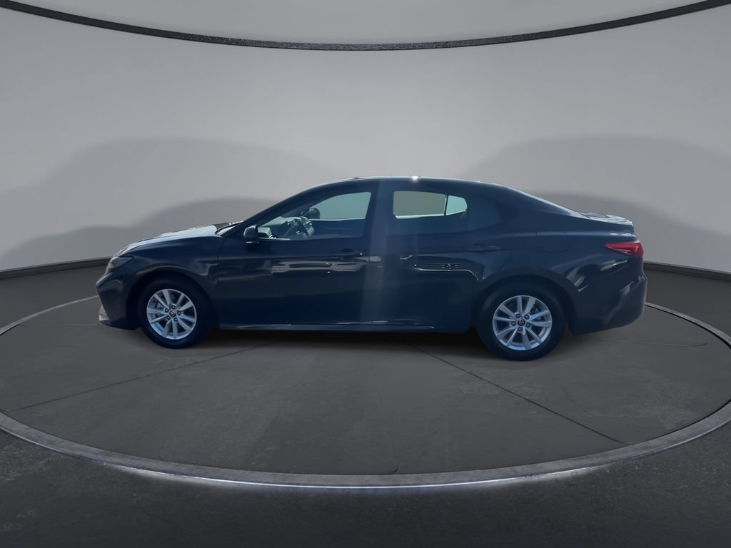 Used 2025 Toyota Camry LE FWD image 7
