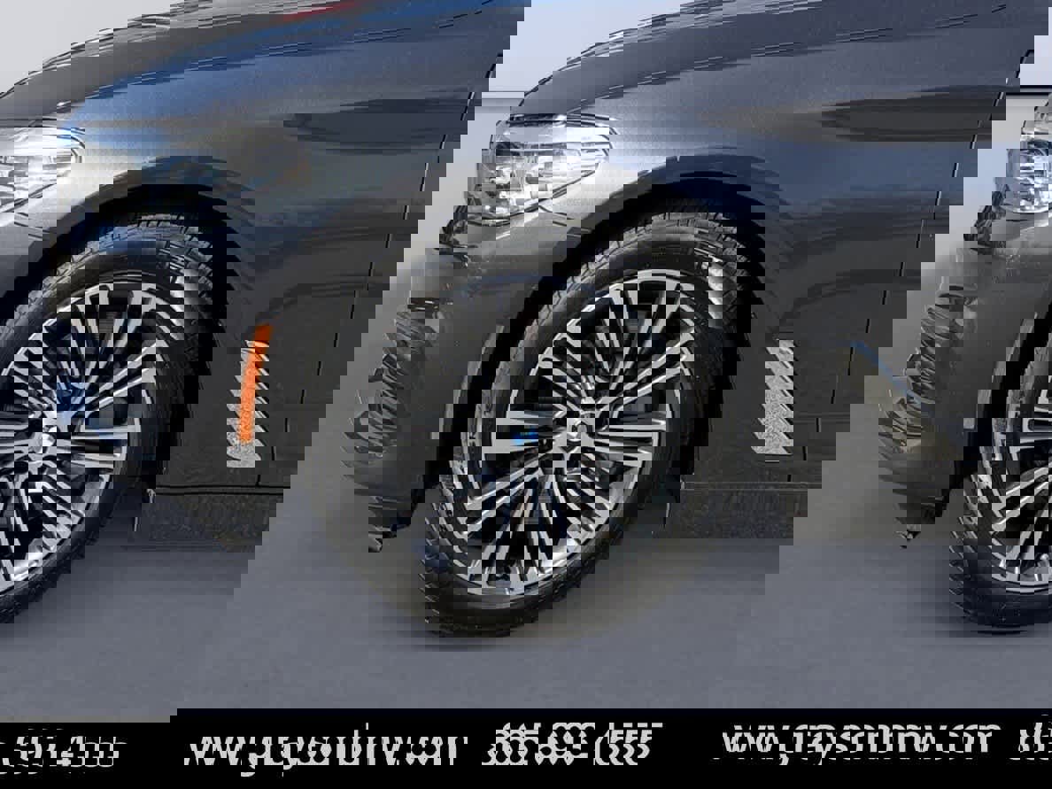 Used 2018 BMW 530i image 9