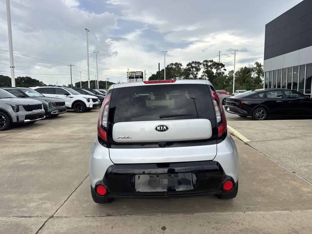 Used 2016 Kia Soul + w/ Primo Package FWD image 21