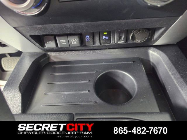 Used 2021 Toyota Tundra Limited w/ Limited Premium Package AWD/4WD image 24