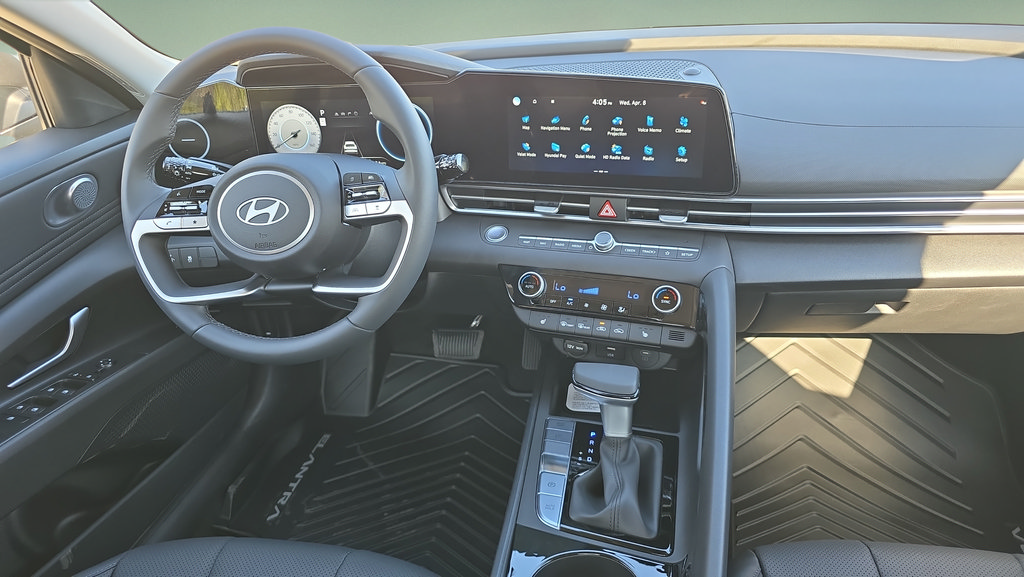 New 2026 Hyundai Elantra Limited FWD image 11