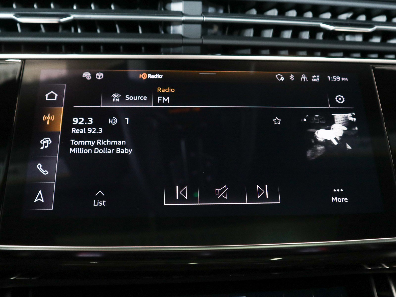 New 2025 Audi Q8 Premium image 26