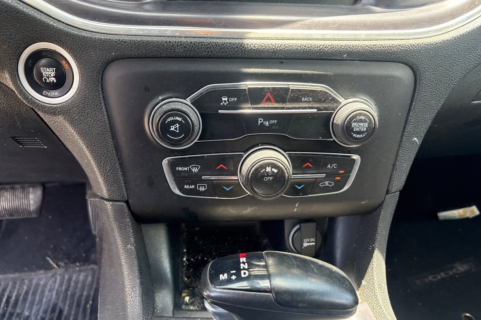 Used 2015 Dodge Charger SE w/ Popular Equipment Group RWD image 19