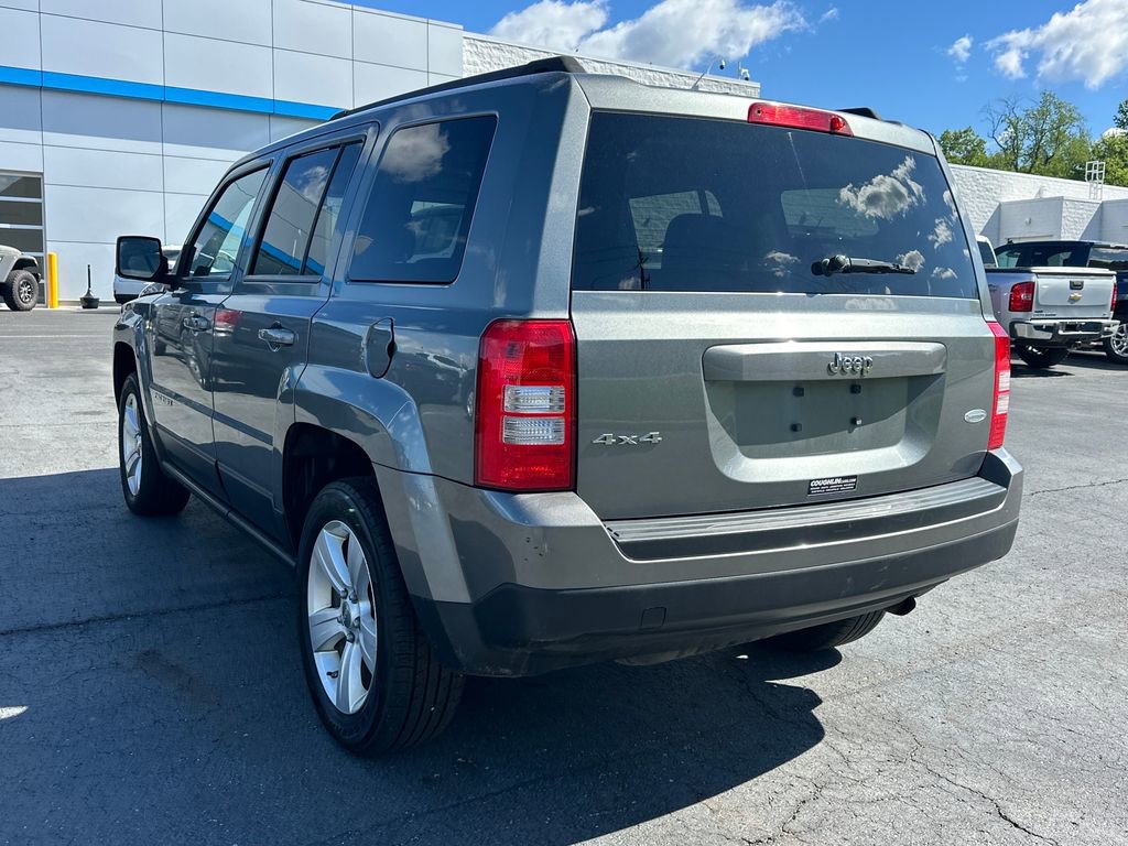 Used 2012 Jeep Patriot Latitude w/ Sun/Sound Group AWD/4WD image 7