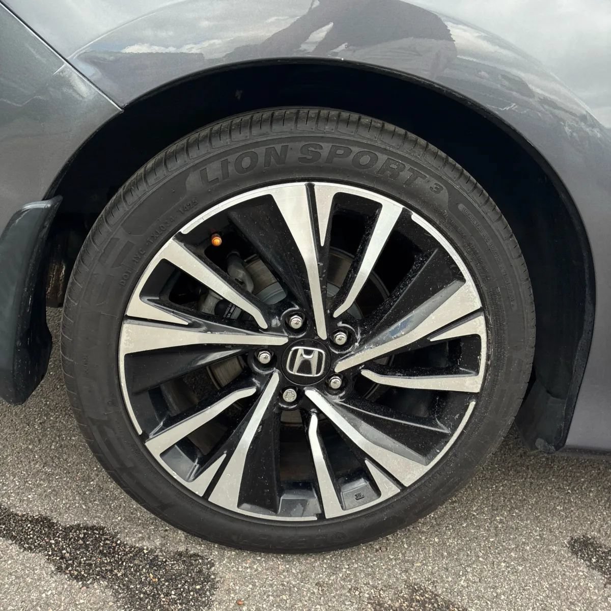 Used 2017 Honda Accord EX-L image 19